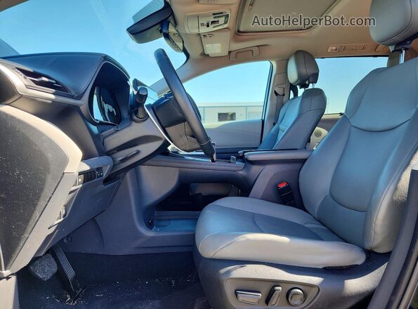 5TDYRKEC4PS160669 2023 TOYOTA SIENNA Blue Front interior view