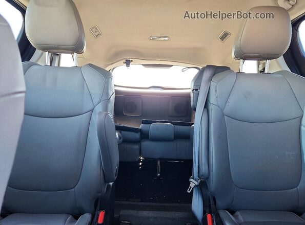 5TDYRKEC4PS160669 2023 TOYOTA SIENNA Blue Rear seats view