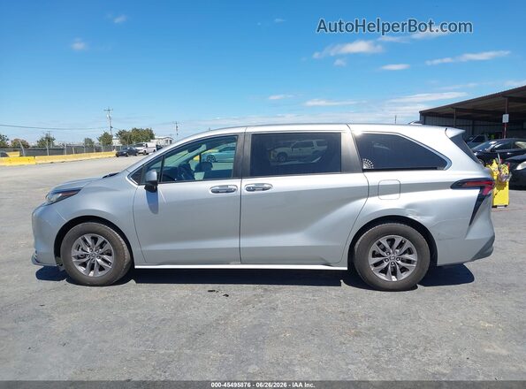 5TDYRKEC5PS165816 2023 TOYOTA SIENNA Silver Սալոնի 360 աստիճան տեսք