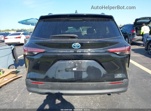 5TDYRKEC6NS103161 2022 TOYOTA SIENNA Black 