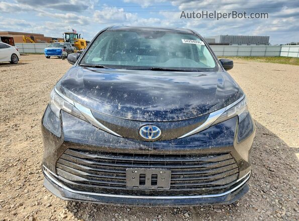 5TDYRKEC6PS173150 2023 TOYOTA SIENNA Black 