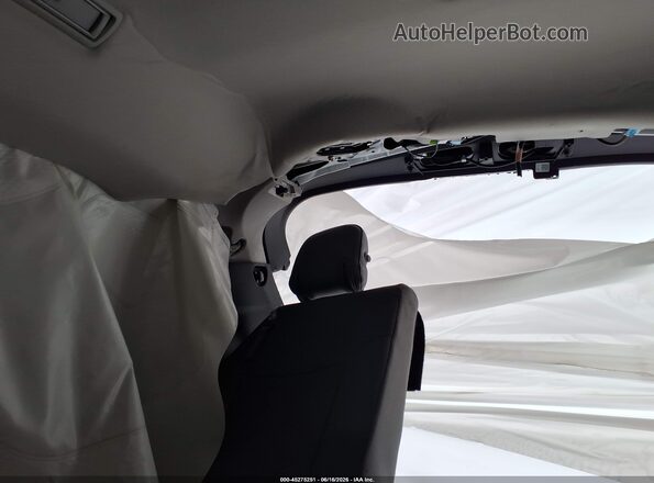 5TDYRKEC6TS318407 2026 TOYOTA SIENNA White Սարքավորումների վահանակի տեսք