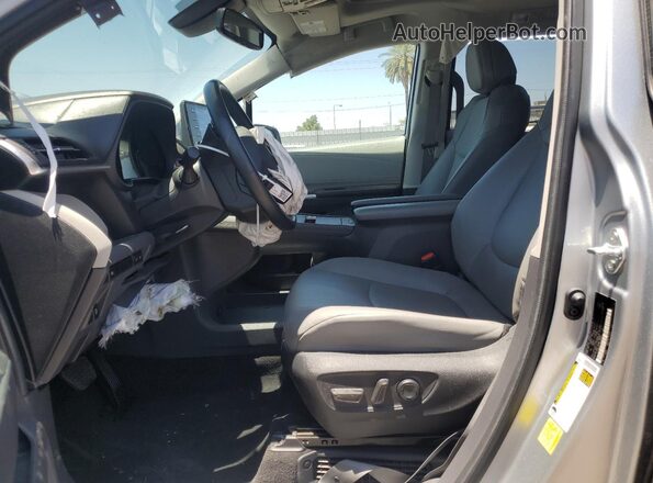 5TDYRKEC7RS182653 2024 TOYOTA SIENNA Silver 