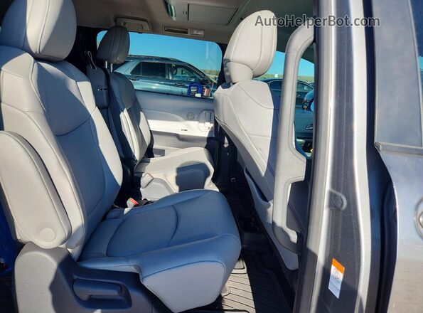 5TDYRKEC7TS291587 2026 TOYOTA SIENNA Charcoal 