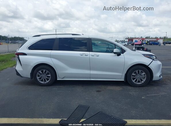 5TDYRKEC8SS274439 2025 TOYOTA SIENNA White Вид задньої частини салону