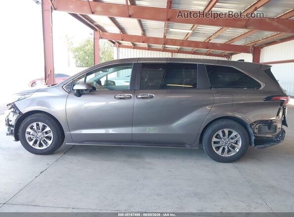5TDYRKEC9NS106233 2022 TOYOTA SIENNA Gray 
