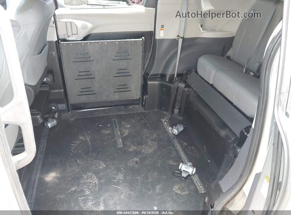 5TDYRKECXNS132467 2022 TOYOTA SIENNA Silver VIN კოდის სტიკერის ხედი