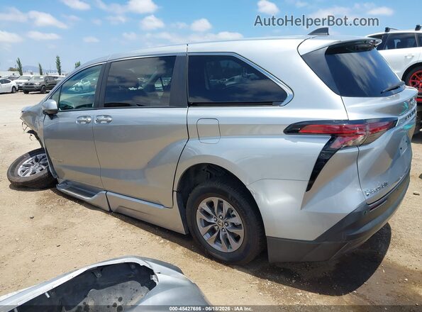 5TDYRKECXNS132467 2022 TOYOTA SIENNA Silver უკანა მარცხენა
