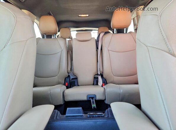 5TDYRKECXPS178478 2023 TOYOTA SIENNA Red Rear seats view