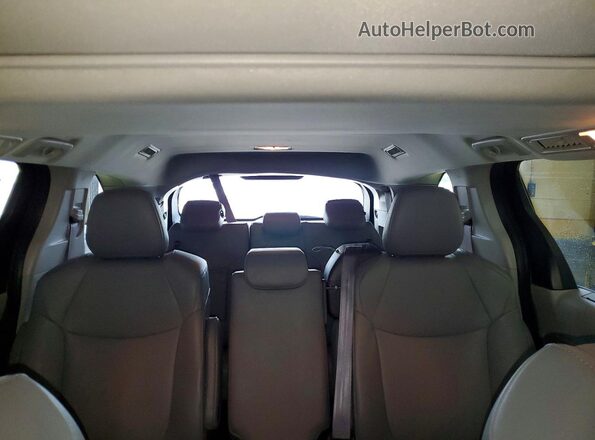 5TDYRKECXRS215211 2024 TOYOTA SIENNA Black Vista de los asientos traseros