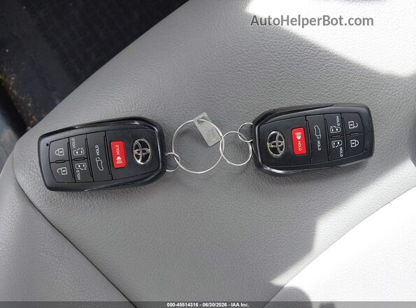 5TDYSKFC2TS242235 2026 TOYOTA SIENNA Белый Вид панели приборов