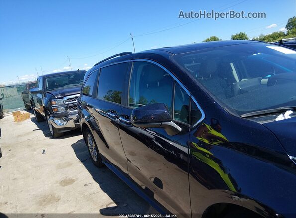 5TDYSKFC4RS143022 2024 TOYOTA SIENNA Blue Rear interior view