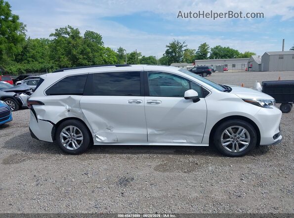 5TDYSKFC4TS245069 2026 TOYOTA SIENNA White Սալոնի հետևի տեսք