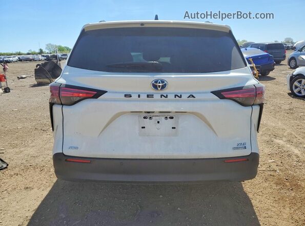 5TDYSKFC6MS033629 2021 TOYOTA SIENNA White Rear view