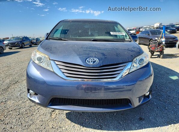 5TDYZ3DC0HS779665 2017 TOYOTA SIENNA Blue Вид спереду