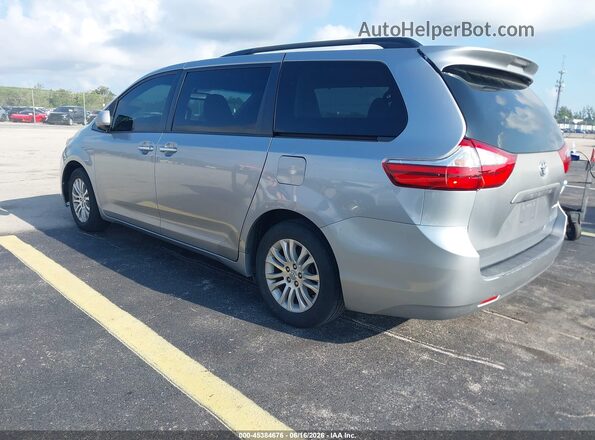 5TDYZ3DC0HS789337 2017 TOYOTA SIENNA Silver Rear left