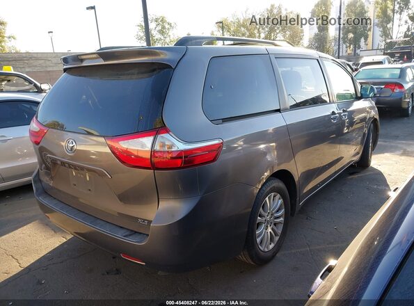 5TDYZ3DC0HS797664 2017 TOYOTA SIENNA Gray Tył prawy