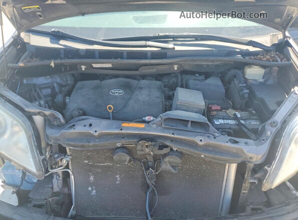 5TDYZ3DC0HS815290 2017 TOYOTA SIENNA Silver Engine compartment view