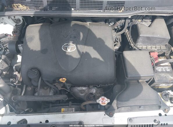 5TDYZ3DC0JS941641 2018 TOYOTA SIENNA White Widok z tyłu