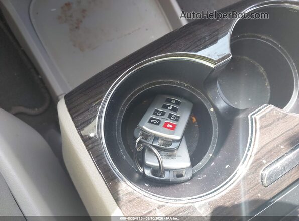 5TDYZ3DC0JS941641 2018 TOYOTA SIENNA White Widok deski rozdzielczej