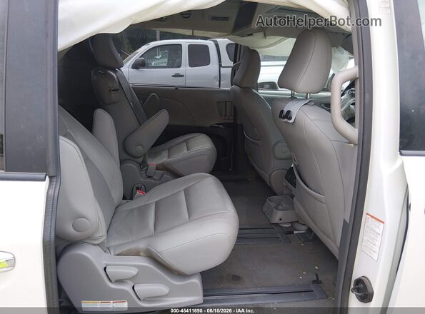 5TDYZ3DC1HS819073 2017 TOYOTA SIENNA White Widok naklejki z numerem VIN