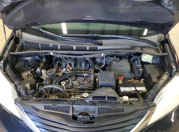 5TDYZ3DC1HS823723 2017 TOYOTA SIENNA Black Widok komory silnika