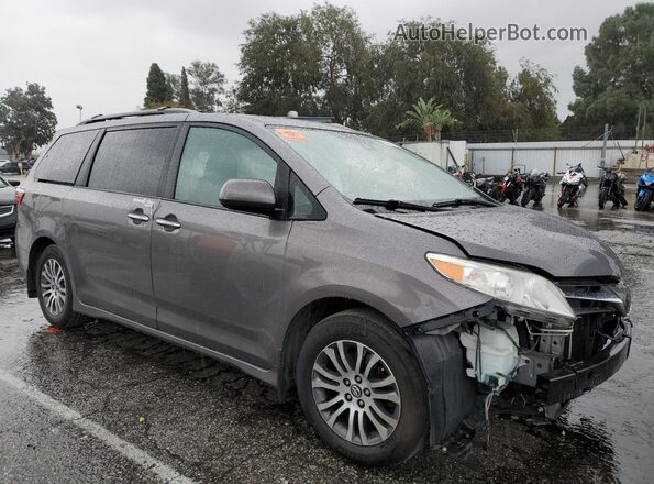 5TDYZ3DC1JS912231 2018 TOYOTA SIENNA Gray 