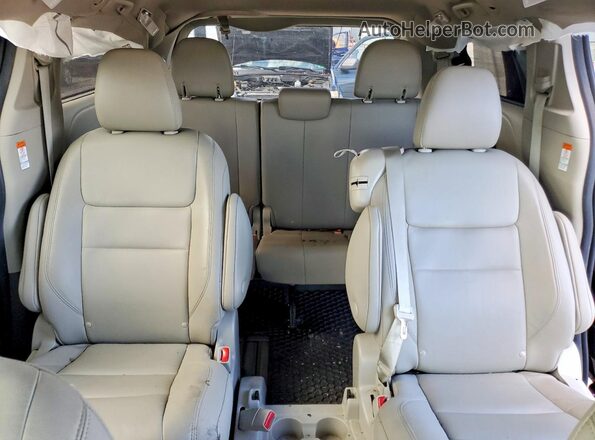 5TDYZ3DC1LS021116 2020 TOYOTA SIENNA Red Widok tylnych siedzeń
