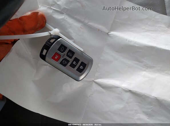 5TDYZ3DC1LS060353 2020 TOYOTA SIENNA Silver Vista del salpicadero