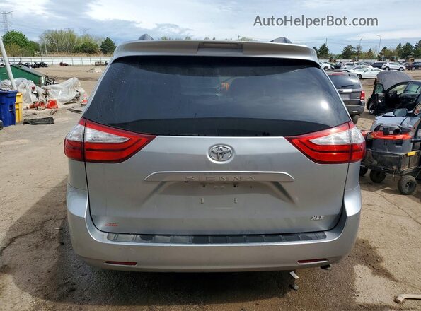 5TDYZ3DC2HS791588 2017 TOYOTA SIENNA Silver უკანა ხედი