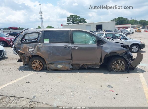 5TDYZ3DC2KS971709 2019 TOYOTA SIENNA Серый Вид щитка приборов