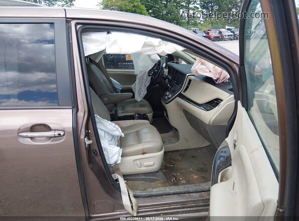 5TDYZ3DC2LS080188 2020 TOYOTA SIENNA Brown Widok wnętrza z przodu