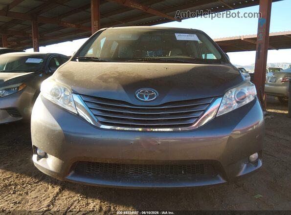 5TDYZ3DC3HS782687 2017 TOYOTA SIENNA Серый Вид щитка приборов