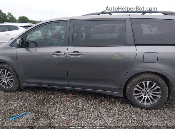 5TDYZ3DC3JS953735 2018 TOYOTA SIENNA Gray Սալոնի 360 աստիճան տեսք