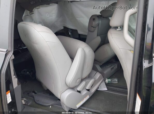 5TDYZ3DC4HS839480 2017 TOYOTA SIENNA Черный 