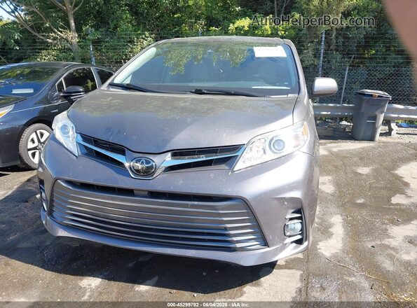 5TDYZ3DC4JS933865 2018 TOYOTA SIENNA Gray Vista del cuadro de instrumentos
