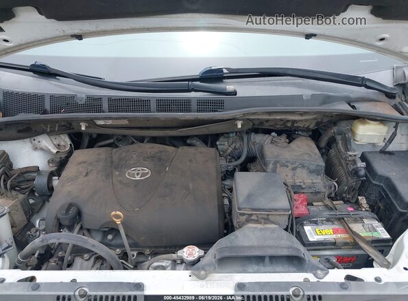 5TDYZ3DC4JS934983 2018 TOYOTA SIENNA Белый Вид сзади