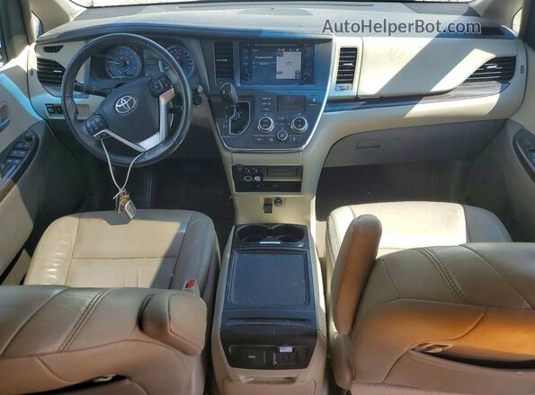 5TDYZ3DC5HS832862 2017 TOYOTA SIENNA White Vista del salpicadero