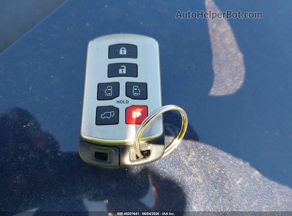 5TDYZ3DC5JS939609 2018 TOYOTA SIENNA Blue Vista del salpicadero