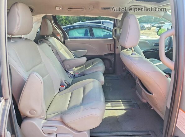 5TDYZ3DC5LS050070 2020 TOYOTA SIENNA Silver Vista interior trasera