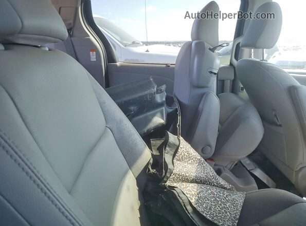 5TDYZ3DC5LS070402 2020 TOYOTA SIENNA Black უკანა სავარძლების ხედი