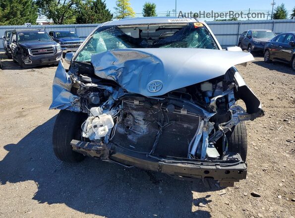 5TDYZ3DC7HS812273 2017 TOYOTA SIENNA Silver Front view