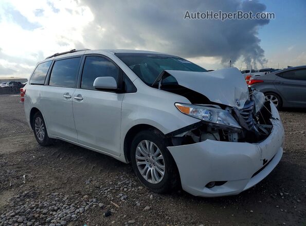 5TDYZ3DC7HS867113 2017 TOYOTA SIENNA White Delantero derecho
