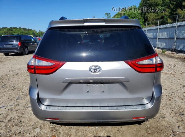 5TDYZ3DC7JS917403 2018 TOYOTA SIENNA Silver Հետևի տեսք