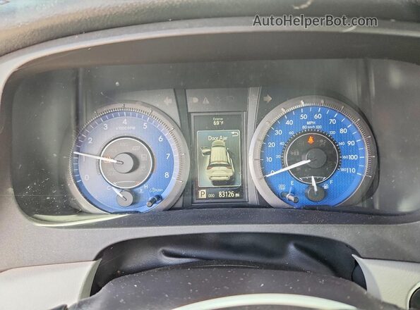 5TDYZ3DC7JS944665 2018 TOYOTA SIENNA Silver Widok zestawu wskaźników