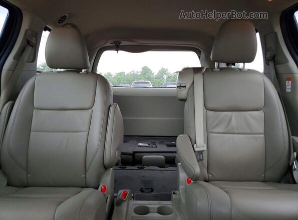 5TDYZ3DC7LS062852 2020 TOYOTA SIENNA Blue Вид задніх сидінь