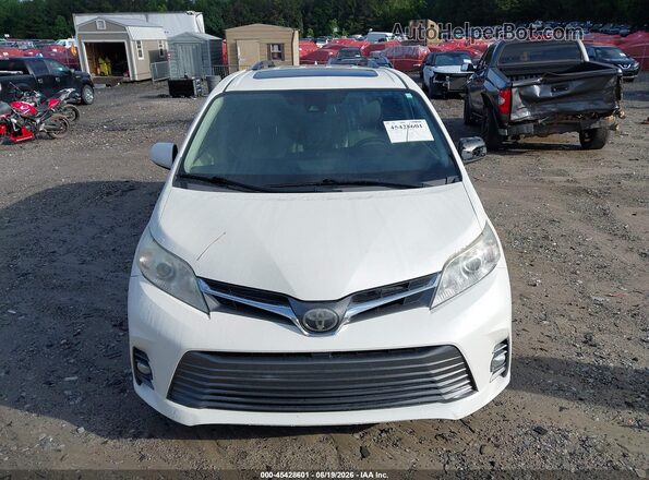 5TDYZ3DC9JS902630 2018 TOYOTA SIENNA White Вид щитка приладів