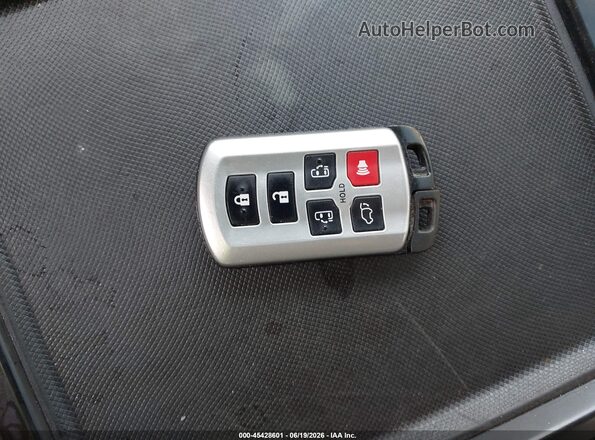 5TDYZ3DC9JS902630 2018 TOYOTA SIENNA White Вид панелі приладів