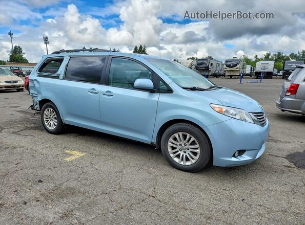 5TDYZ3DCXHS833151 2017 TOYOTA SIENNA Синий Передняя правая четверть