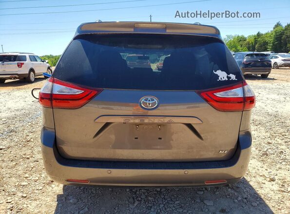 5TDYZ3DCXHS836521 2017 TOYOTA SIENNA Gray უკანა ხედი